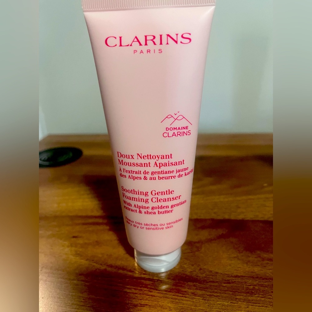 Clarins Pink Gentle Foaming Cleanser